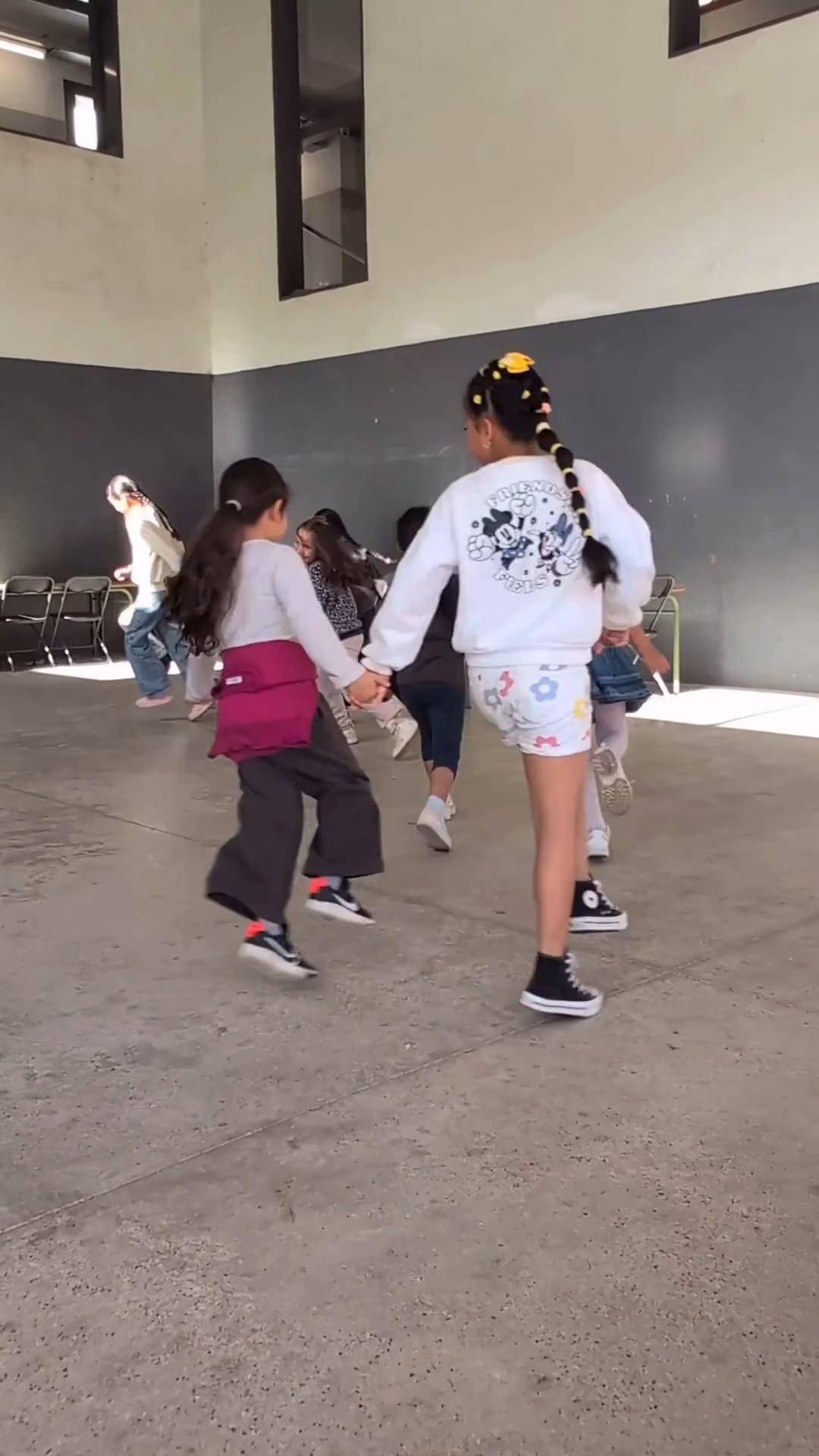 Gran ballada conjunta pel Dia Internacional de la Dansa en Rubí