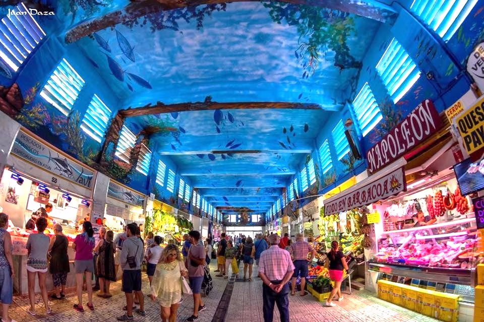 Apertura especial del Mercado de Abastos por la Semana Gastronómica del Atún en Barbate