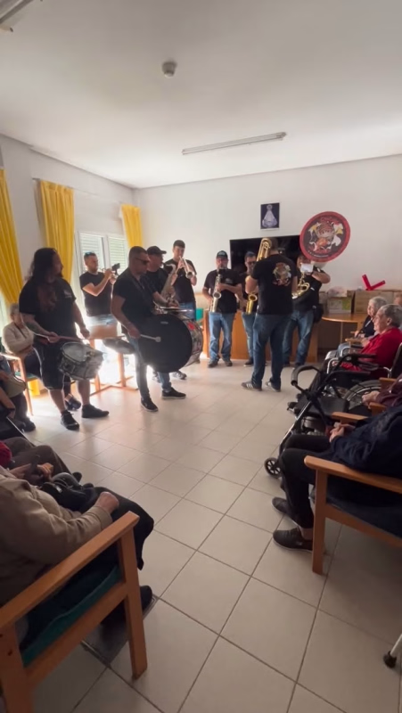 Animación musical con paso doble 'Tercio de Quites' en Torquemada