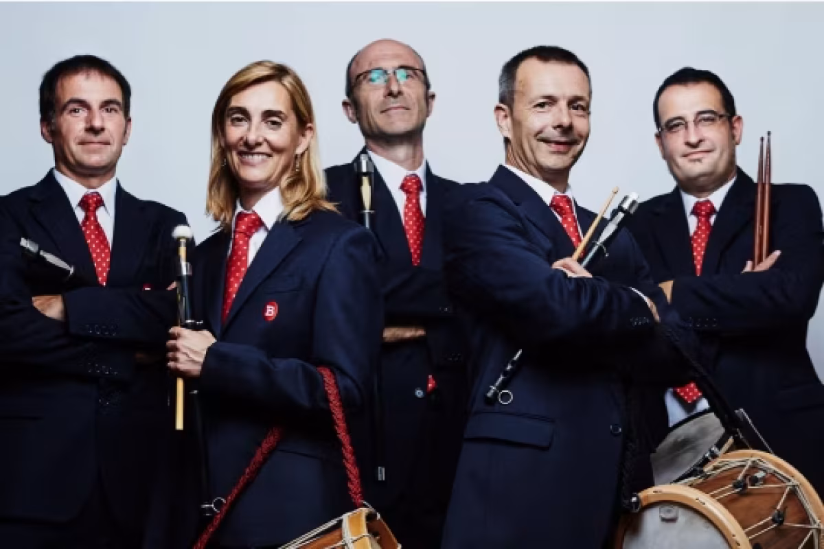 Aste Nagusia de Bilbao 2026 (Muelle Evaristo Churruca): Banda Municipal de Txistularis de Bilbao + Moonshine Wagon en Bilbao