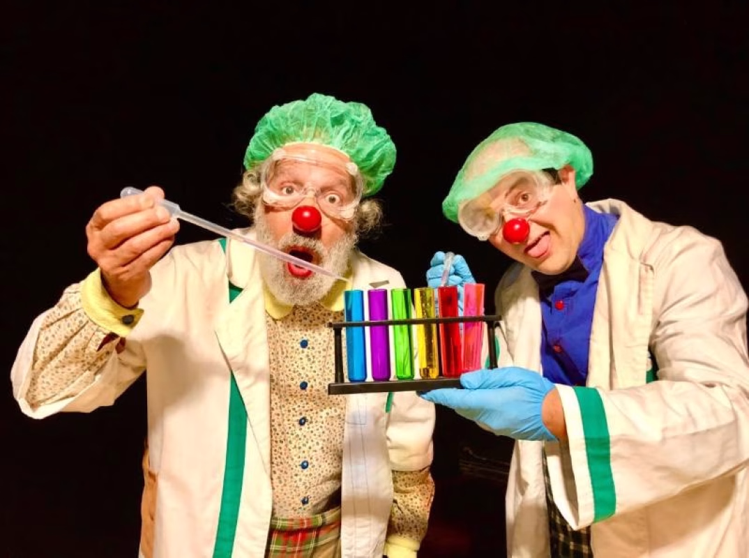 'Chiflados' (TEATRO LA SONRISA) en Alba de Tormes