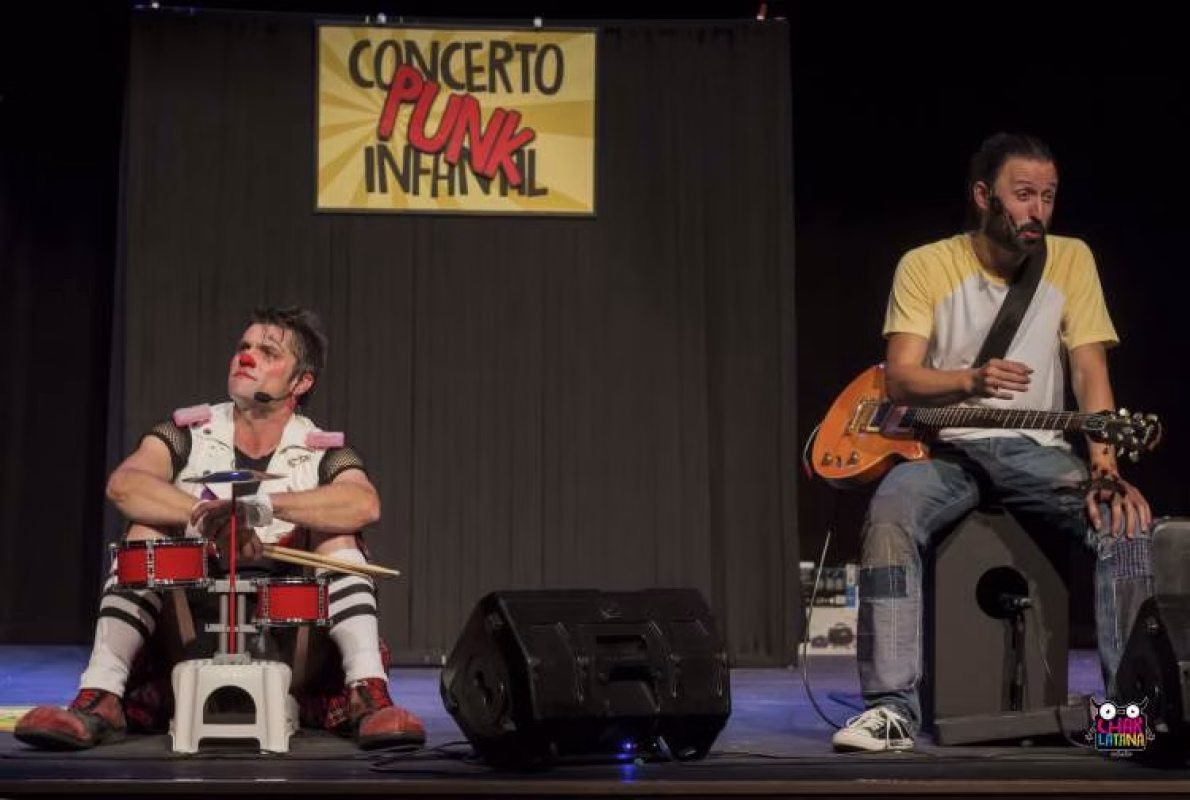 CONCERTO PUNKINFANTIL - PETER PUNK PALLASO E BRAIS DAS HORTAS en Betanzos