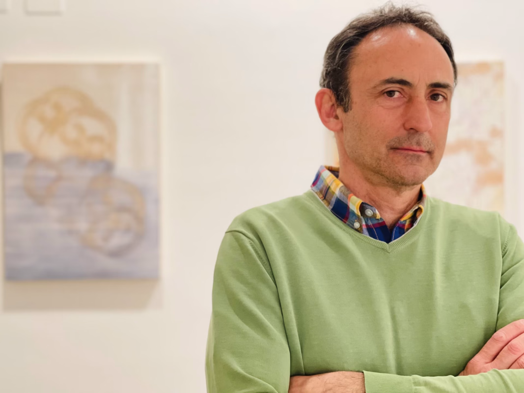 Conferencia de Javier Riera: 'Luz y creación, un recorrido por su trayectoria' en Oviedo