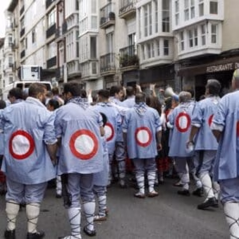 Kalejira de Blusas y Neskak en Vitoria-Gasteiz
