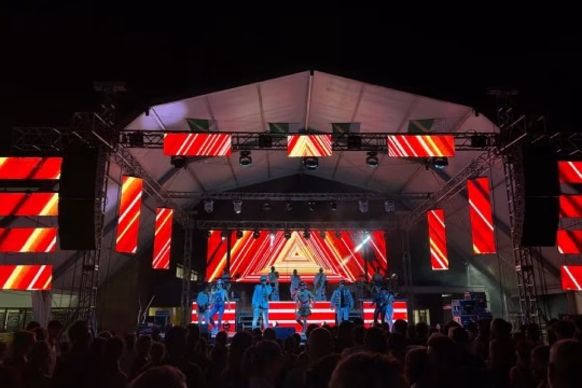 Orquesta Alaska on Tour en Vitoria-Gasteiz