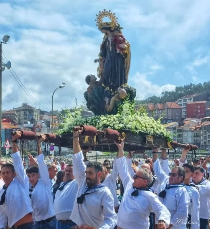 Procesión Marinera de la Virgen del Carmen en el Puerto de Vigo en Vigo