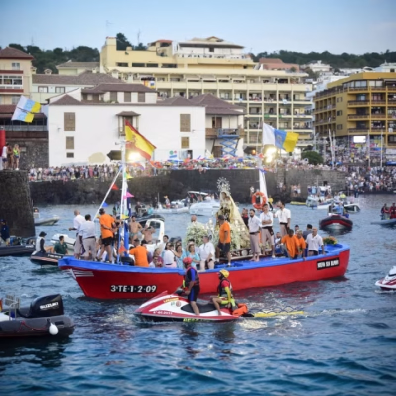 Procesión Marítima del Carmen y San Telmo en Puerto de la Cruz