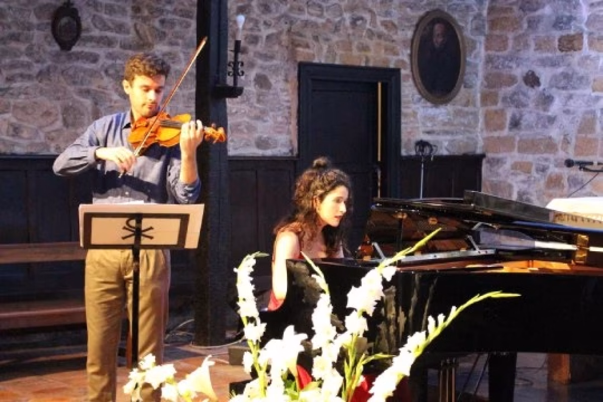 Programa Sábados musicales 2026, en Álava: Julen Arzamendi y Alaitz Artola en Vitoria-Gasteiz