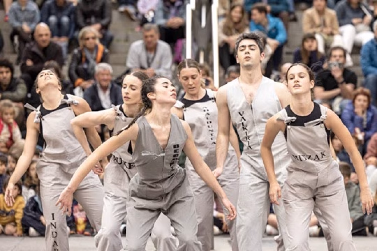 Fiestas de Barakaldo 2026: "Aiurri" (Rataplan 2026) en Barakaldo