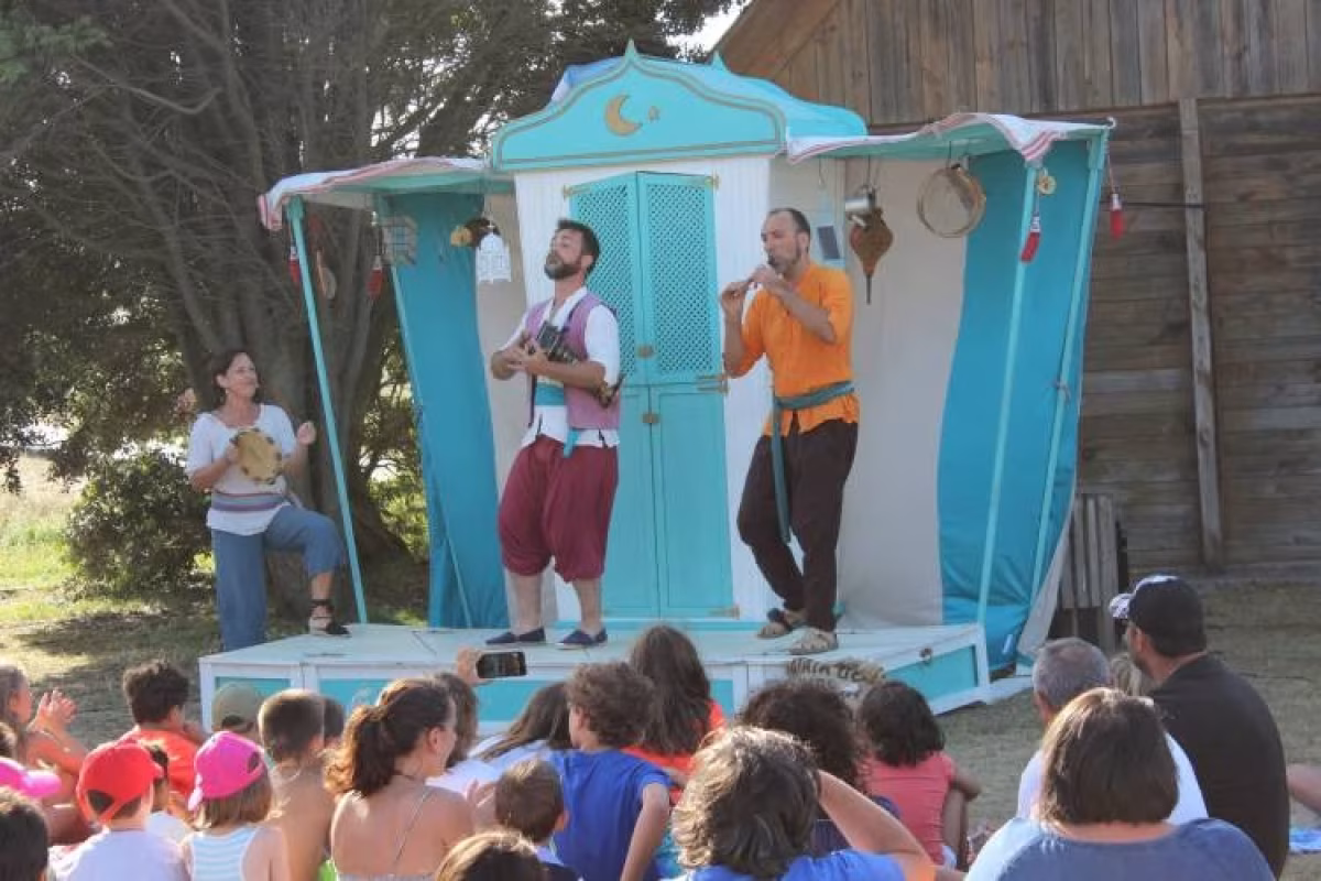 Sherezade, Aladino e os tres beduinos en Allariz