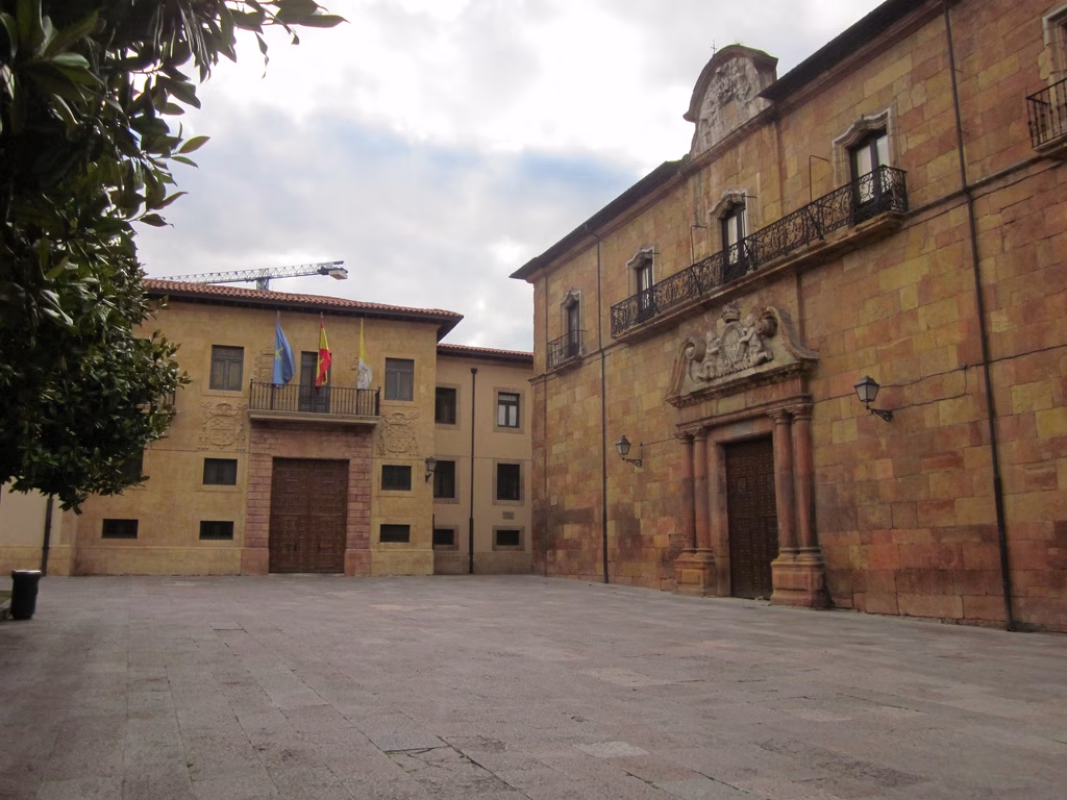 Talleres Infantiles: Vidrieras y Alfarería en Oviedo