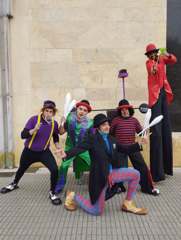 Teatro Infantil: Justas Clownescas en Oviedo