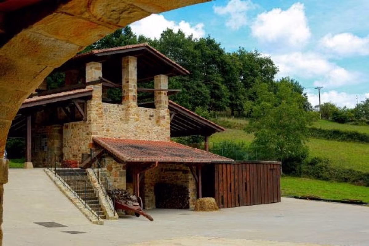 Visitas guidas: "Visitas guiadas a la Tejería de San Agustín – Solatsu (Elorrio)" en Elorrio