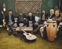 Tributo a Jarabe de Palo con Jarabe de Pau
