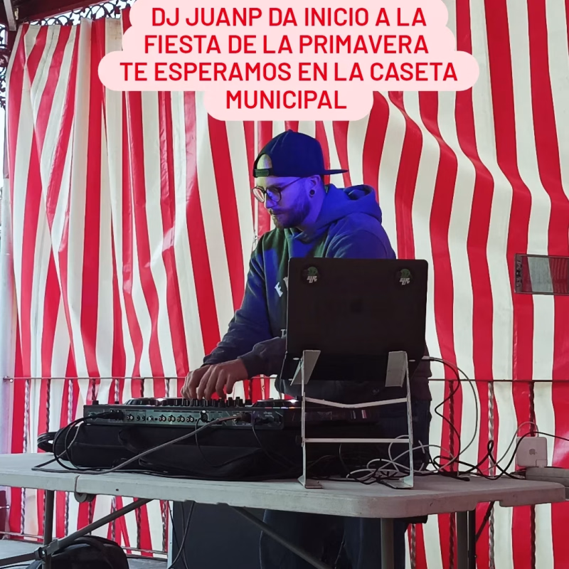 DJ Juanp da inicio a la Fiesta de la Primavera en Cazalla de la Sierra