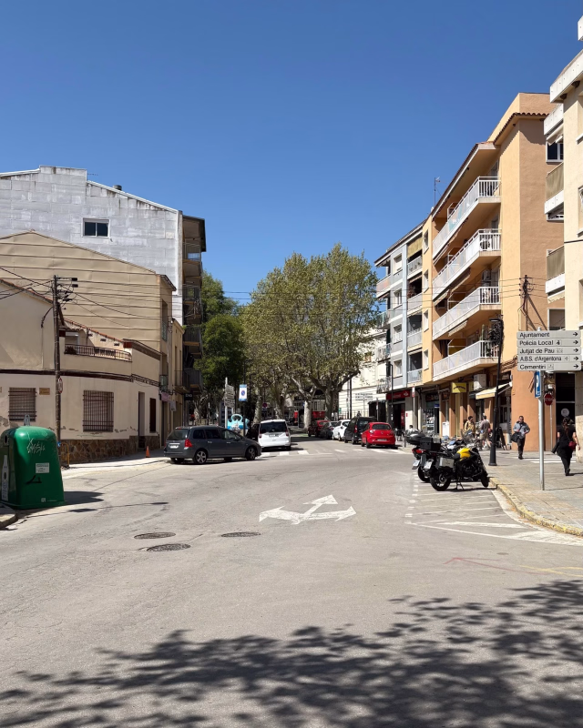 Obras en la cruïlla de l’avinguda Puig i Cadafalch en Argentona