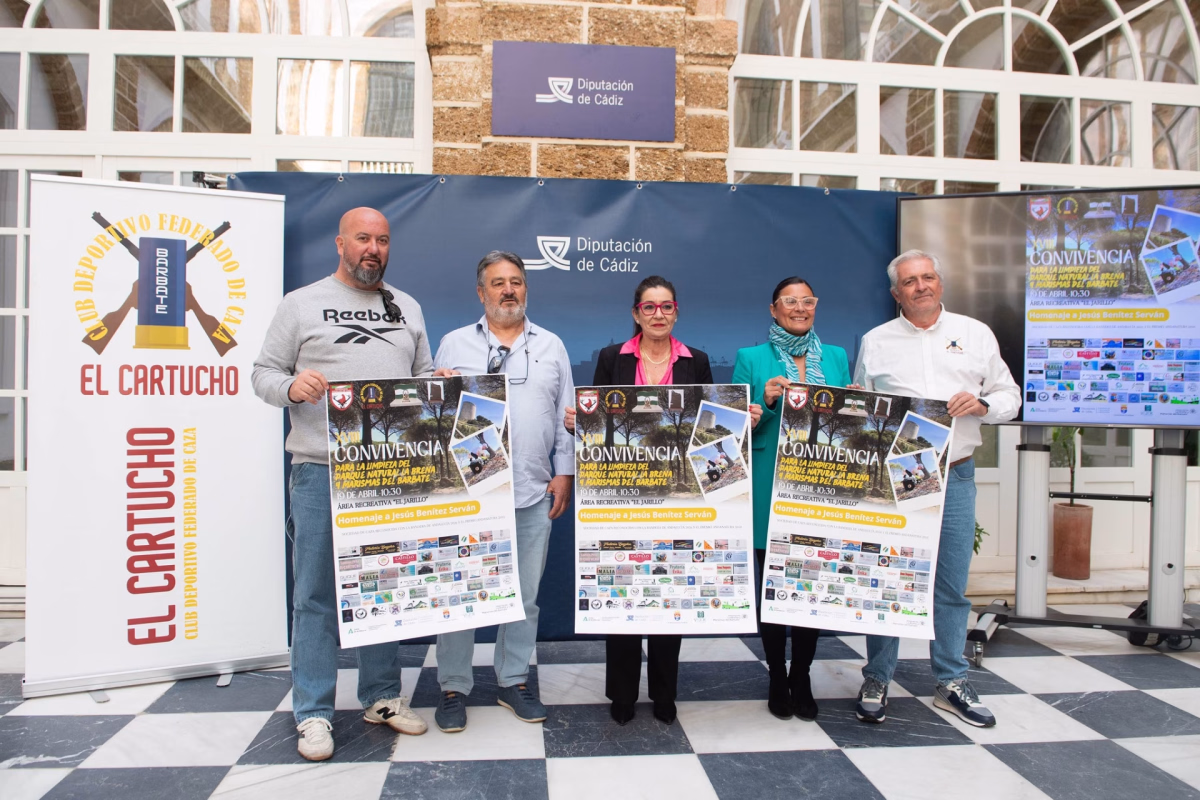 Convivencia para la limpieza del Parque Natural de La Breña y Marismas del Barbate en Barbate