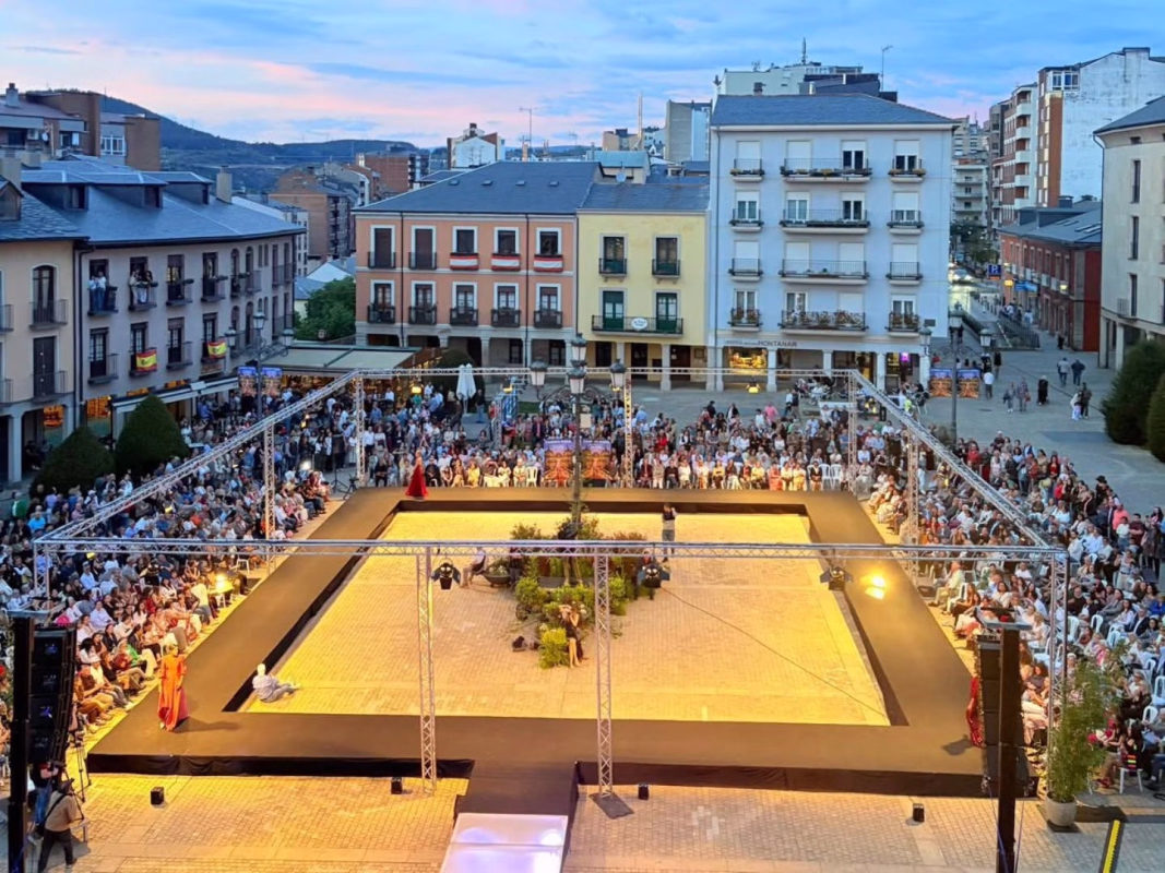 Desfile de cierre de la II Semana de la Moda en Ponferrada
