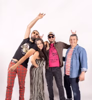 PARABÉNS PARA NÓS. 10º ANIVERSARIO - A GRAMOLA GOMINOLA