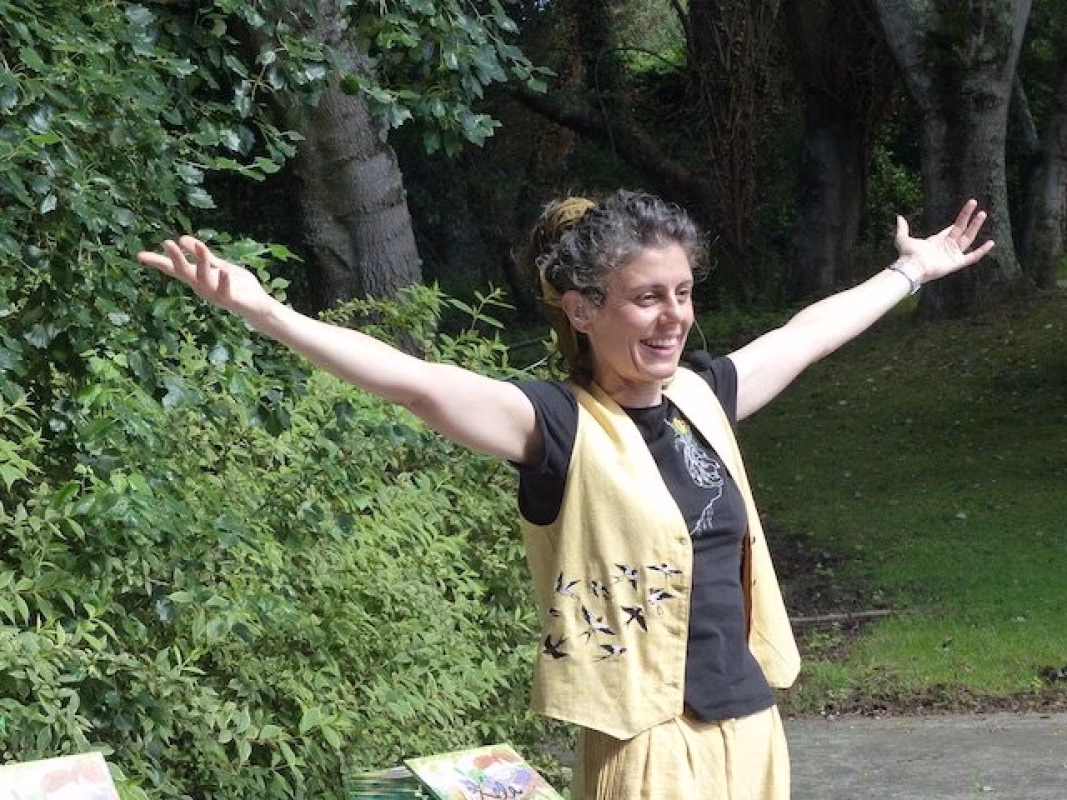 Xela, a superheroína de aldea en Xinzo de Limia