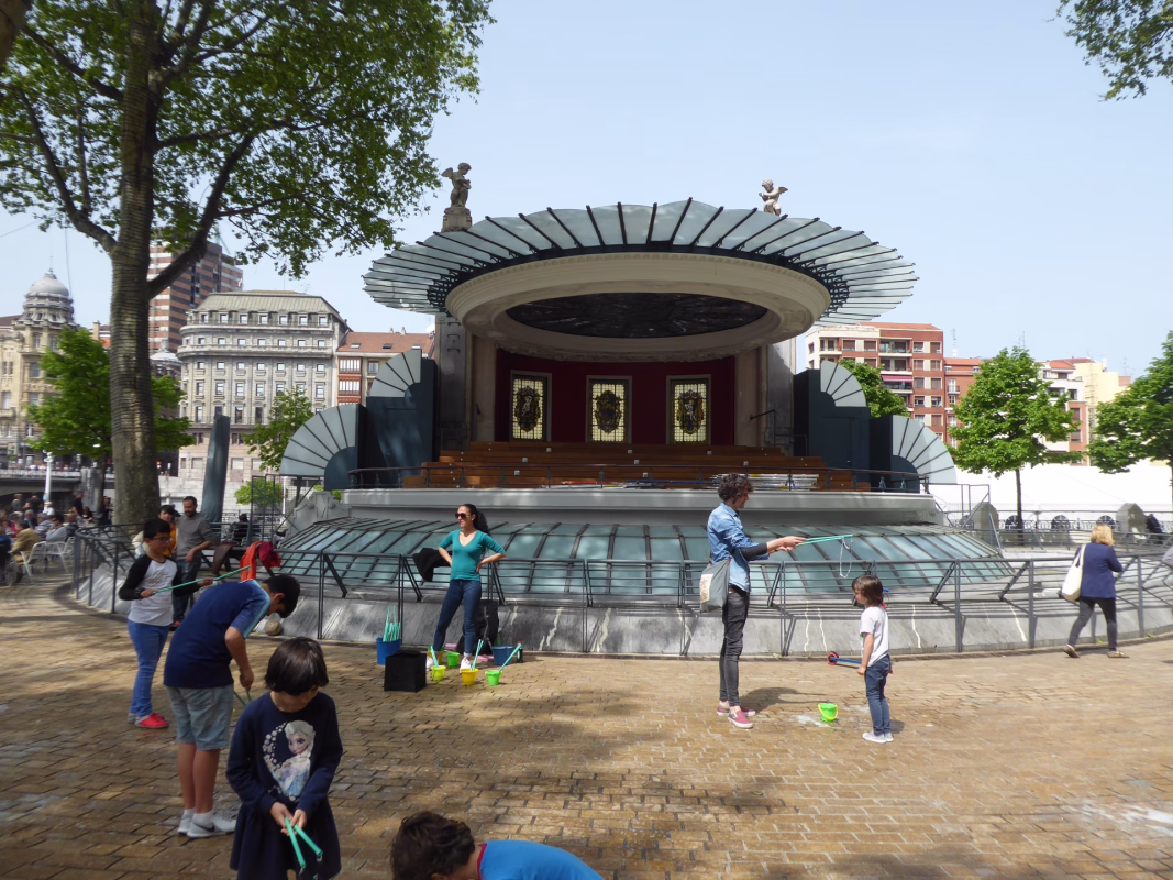 Zumba con Orgullo en Bilbao